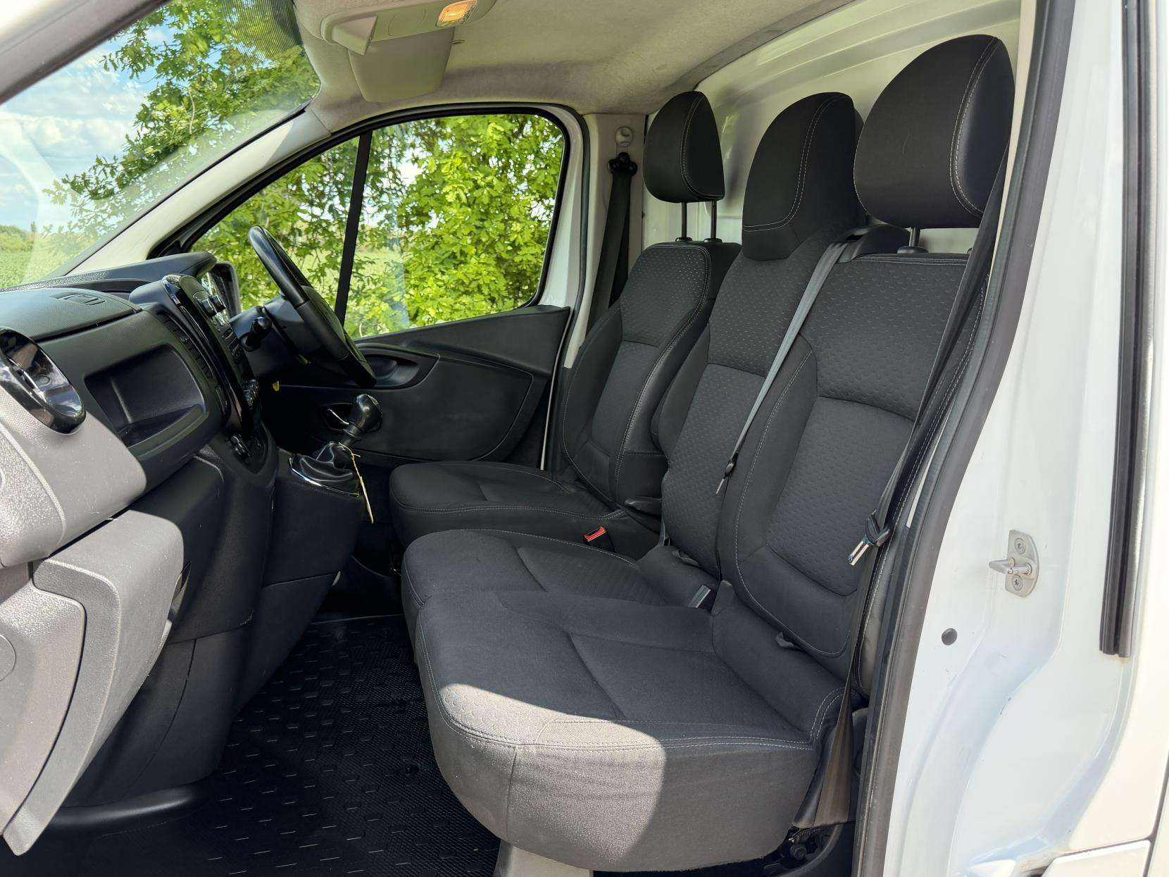 2018 VAUXHALL VIVARO 2018 VAUXHALL VIVARO