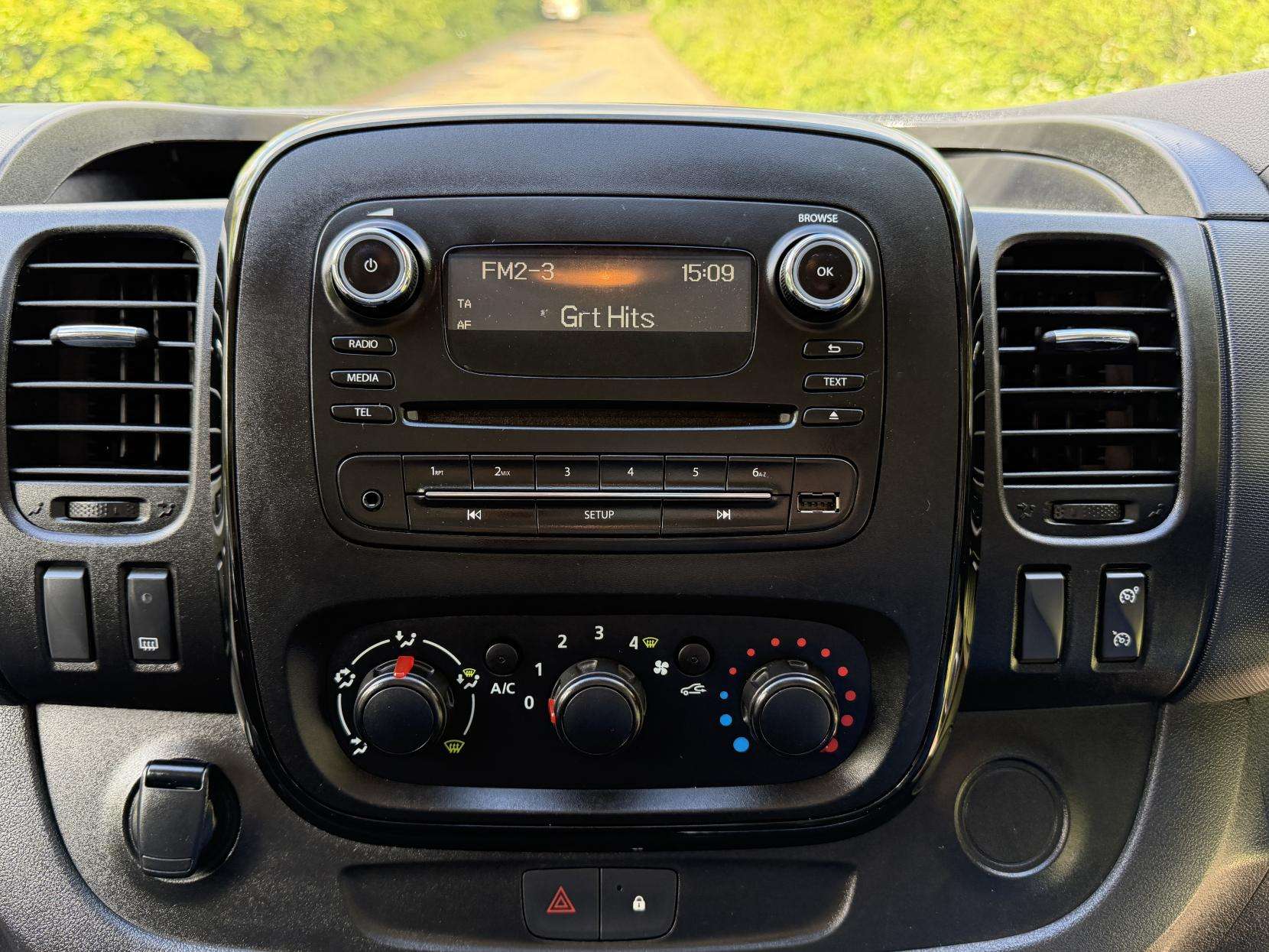 2018 VAUXHALL VIVARO 2018 VAUXHALL VIVARO