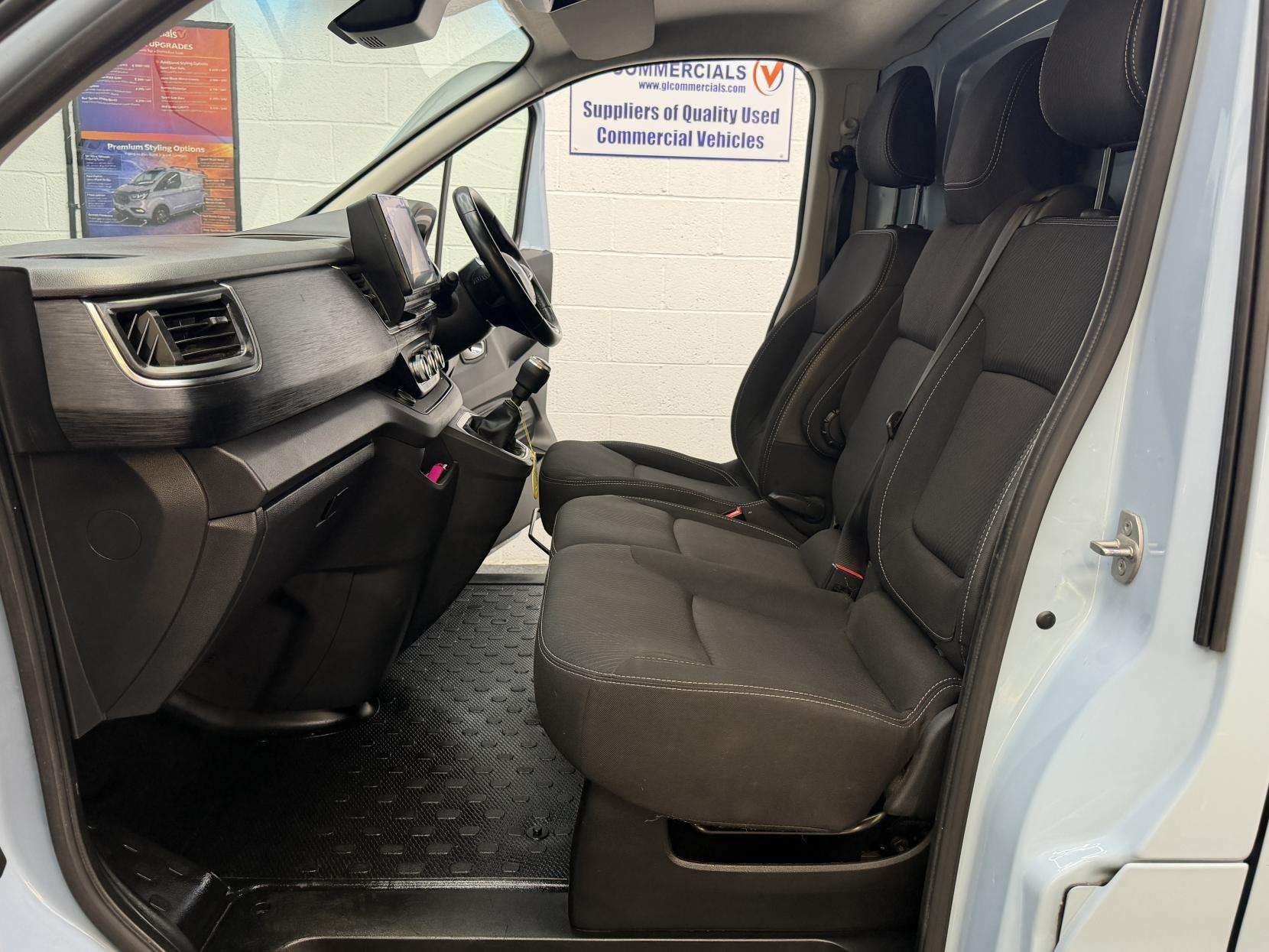 2023 RENAULT TRAFIC 2023 RENAULT TRAFIC