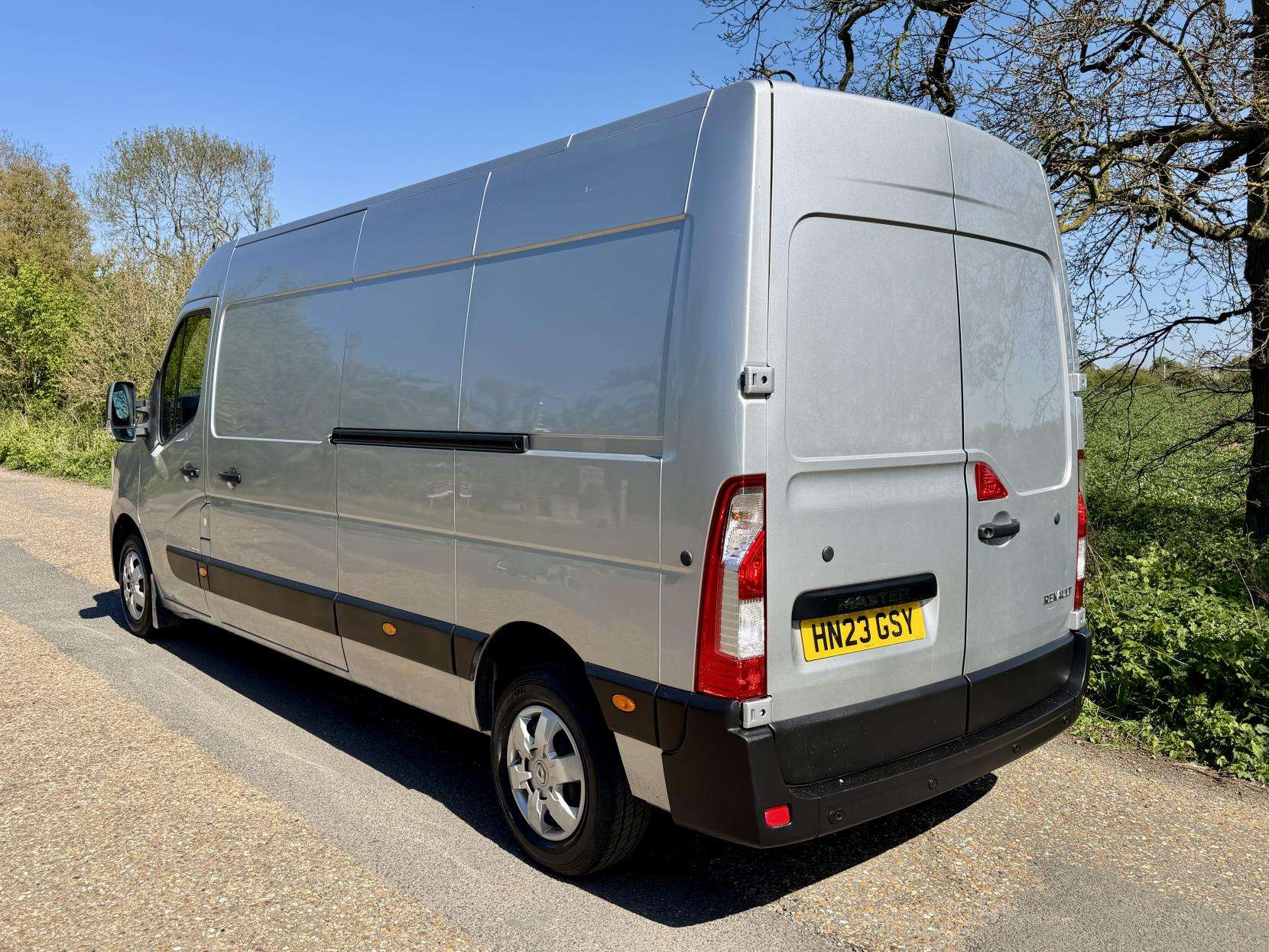 A 2023 RENAULT MASTER 2.3 dCi 35 Business+ Panel Van 4dr Diesel Manual FWD LWB Medium Roof Euro 6 (135 ps) A 2023 RENAULT MASTER 2.3 dCi 35 Business+ Panel Van 4dr Diesel Manual FWD LWB Medium Roof Euro 6 (135 ps)