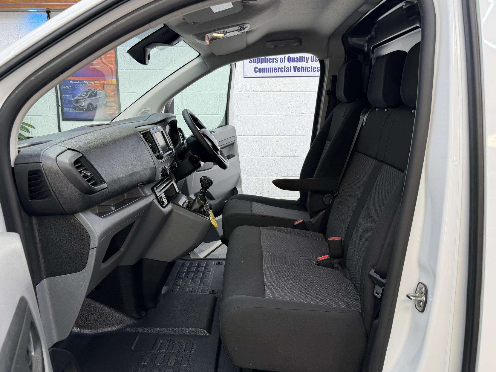 2022 VAUXHALL VIVARO 2022 VAUXHALL VIVARO