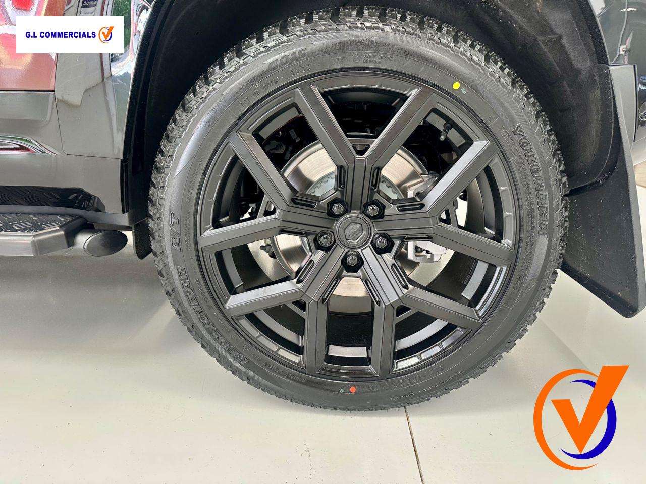 2025 LAND ROVER DEFENDER 110 2025 LAND ROVER DEFENDER 110