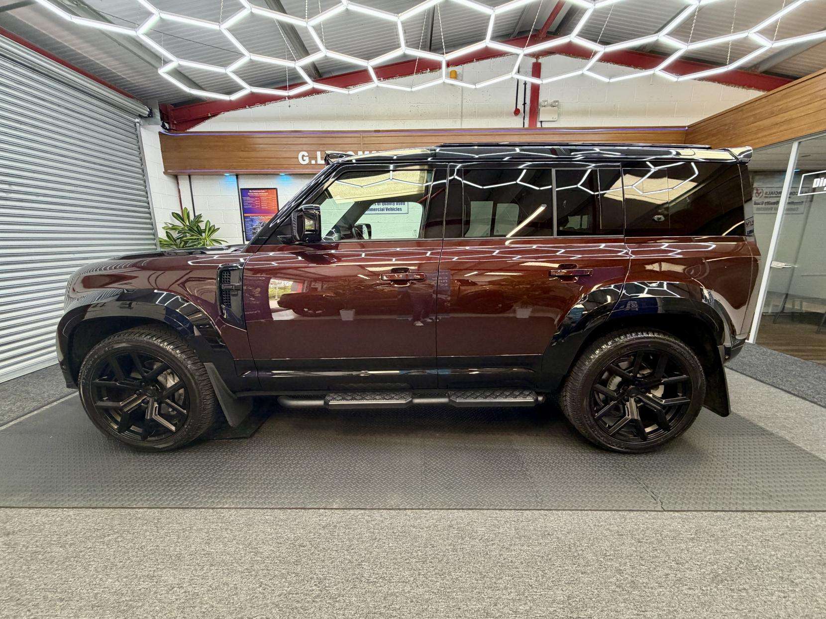 2025 LAND ROVER DEFENDER 110 2025 LAND ROVER DEFENDER 110