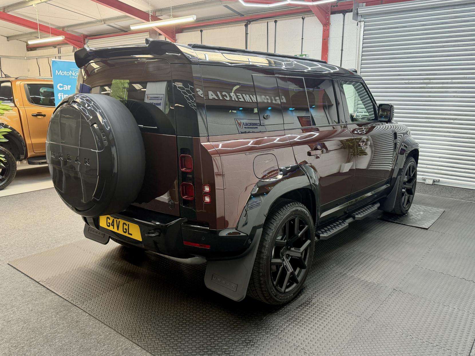 A 2025 LAND ROVER DEFENDER 110 3.0 D350 MHEV Sedona Edition SUV 5dr Diesel Auto 4WD Euro 6 (s/s) (350 ps) A 2025 LAND ROVER DEFENDER 110 3.0 D350 MHEV Sedona Edition SUV 5dr Diesel Auto 4WD Euro 6 (s/s) (350 ps)
