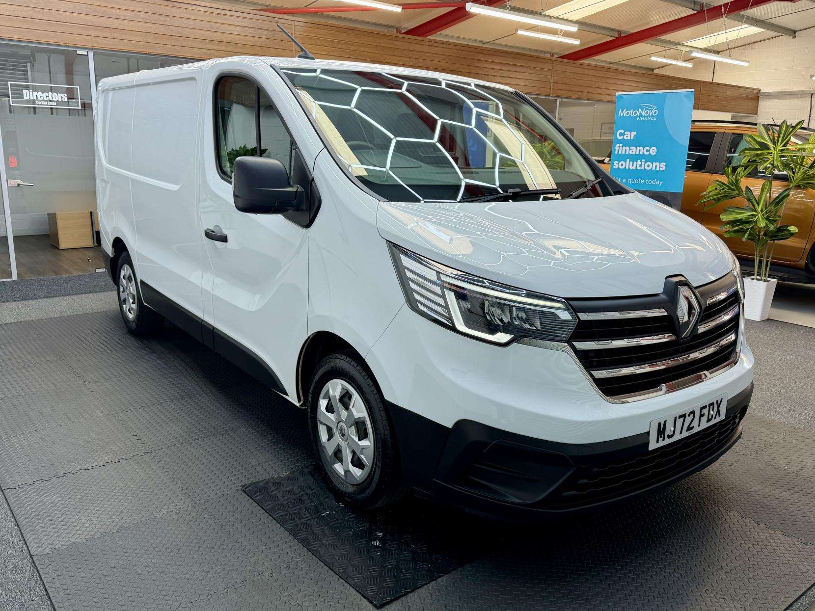 2022 RENAULT TRAFIC 2022 RENAULT TRAFIC