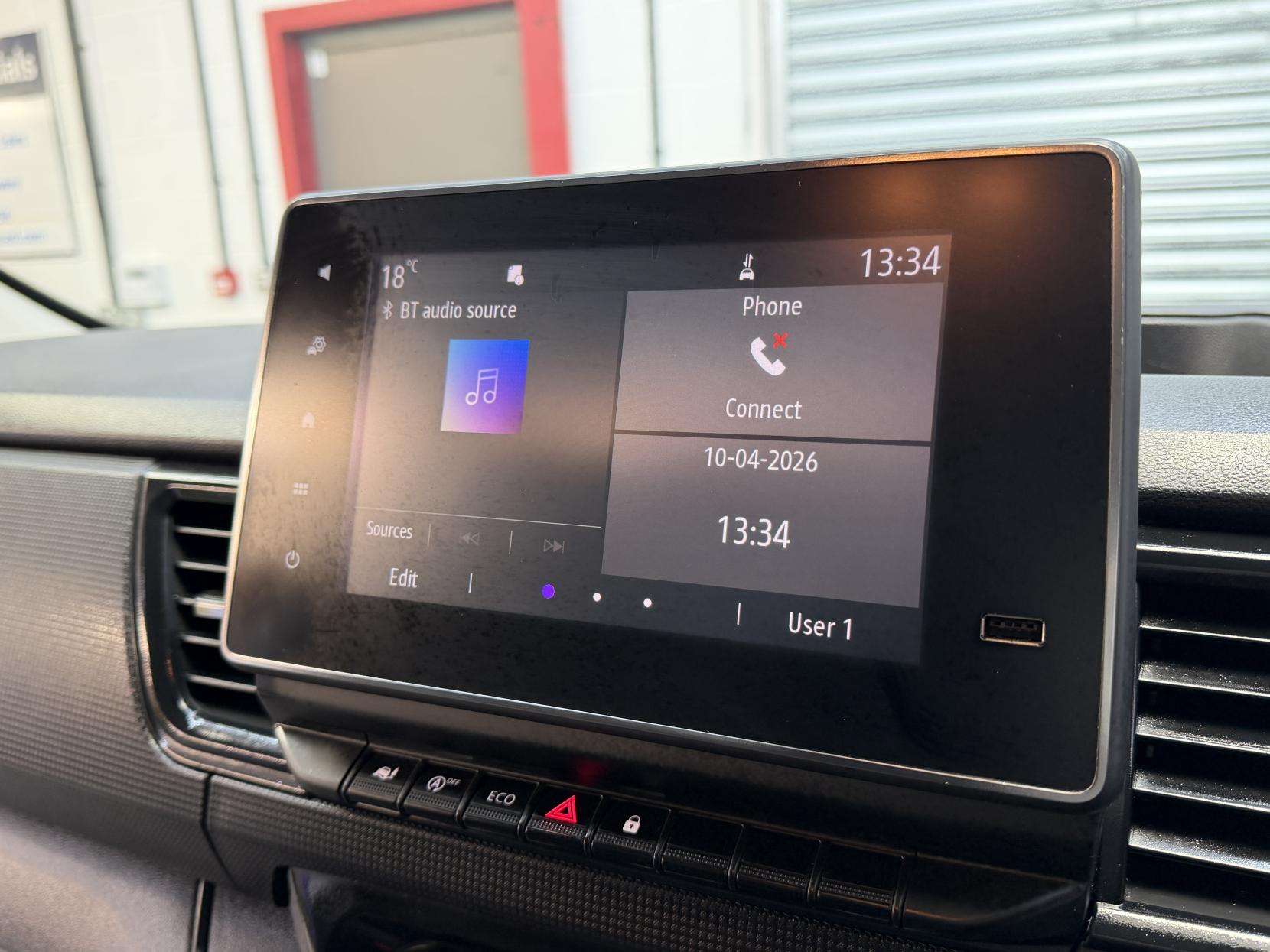 2022 RENAULT TRAFIC 2022 RENAULT TRAFIC