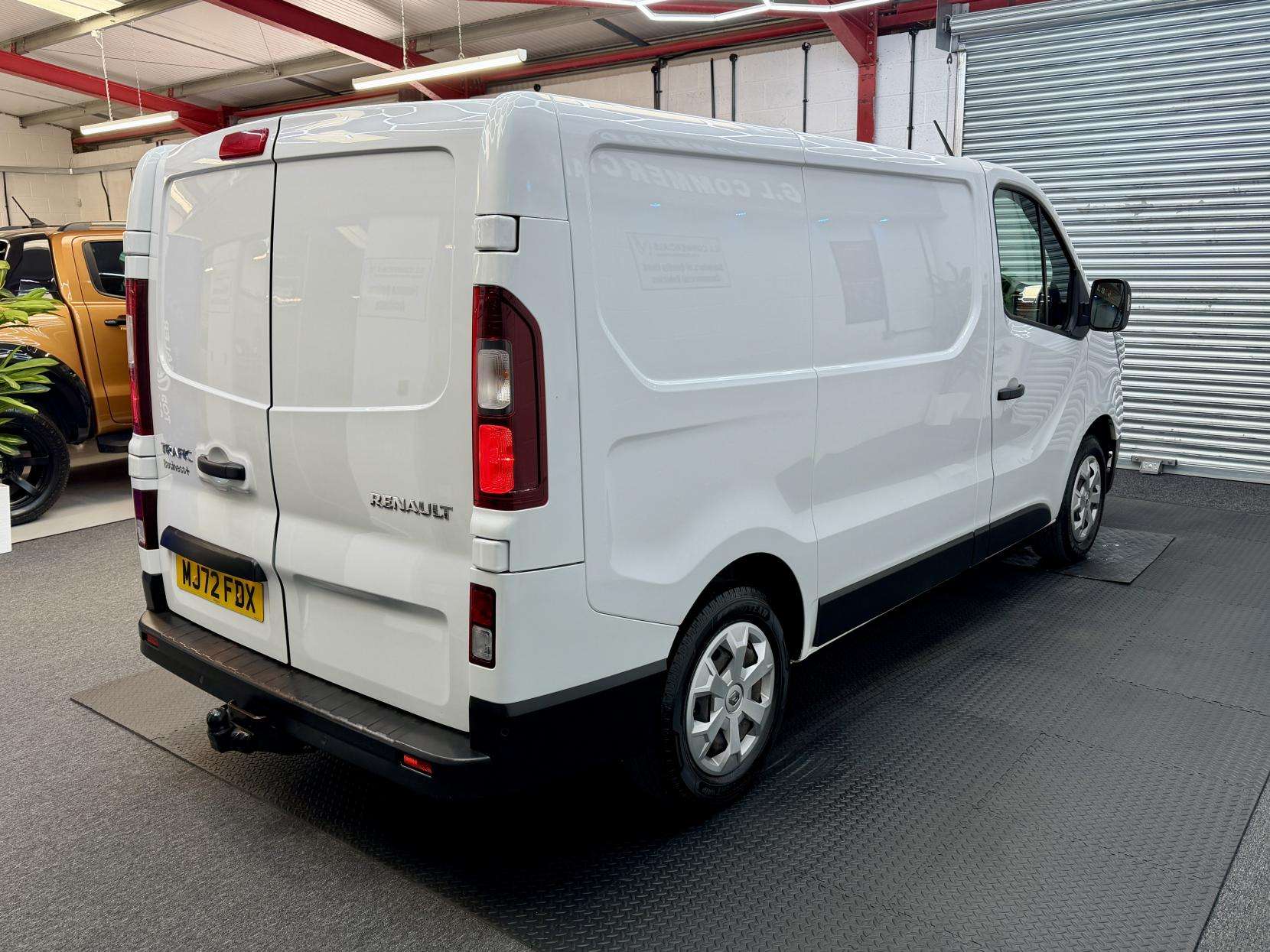 2022 RENAULT TRAFIC 2022 RENAULT TRAFIC