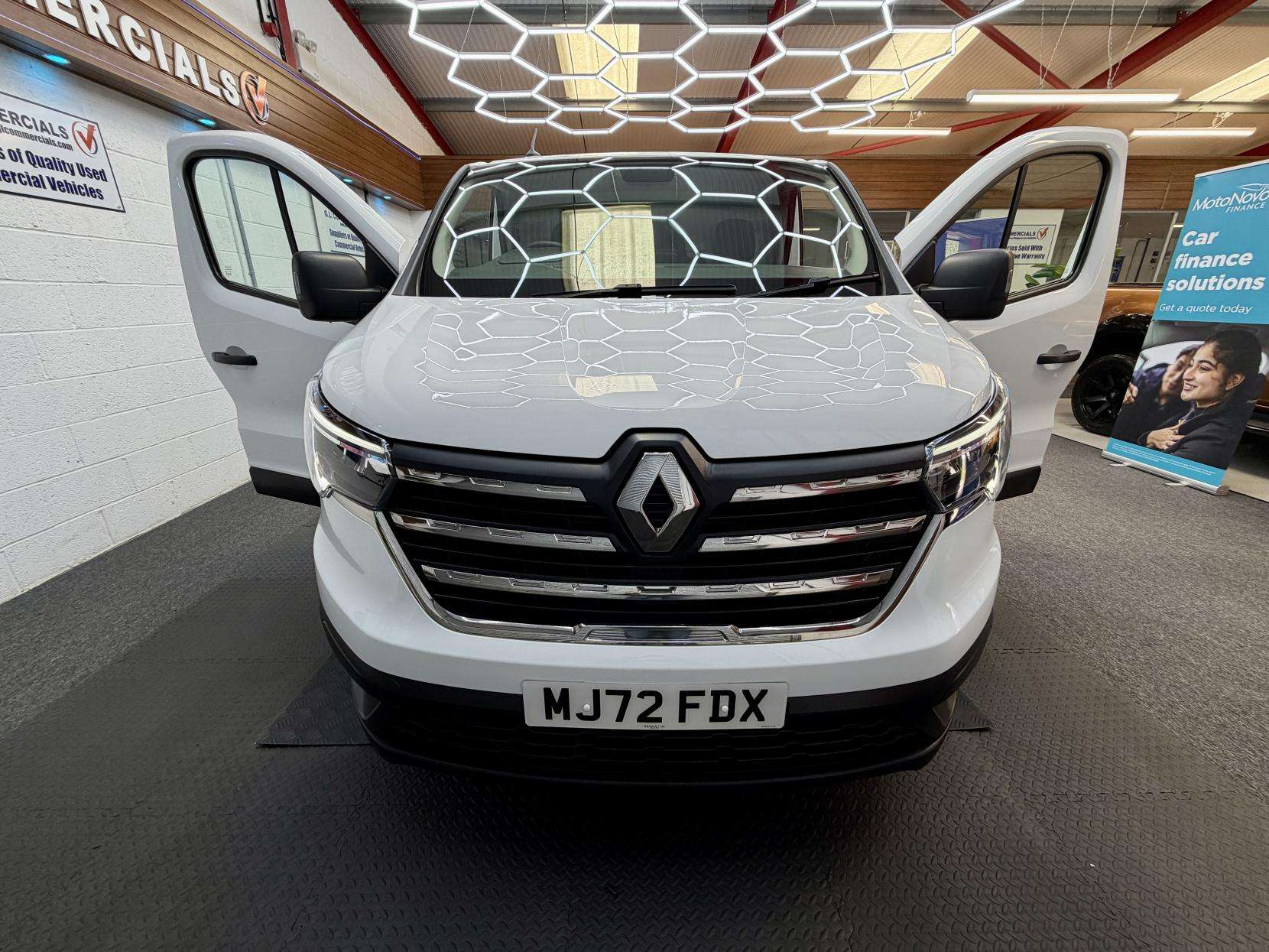A 2022 RENAULT TRAFIC 2.0 dCi Blue SL28 Business+ L1 H1* AIR CON 19,962 * A 2022 RENAULT TRAFIC 2.0 dCi Blue SL28 Business+ L1 H1* AIR CON 19,962 *