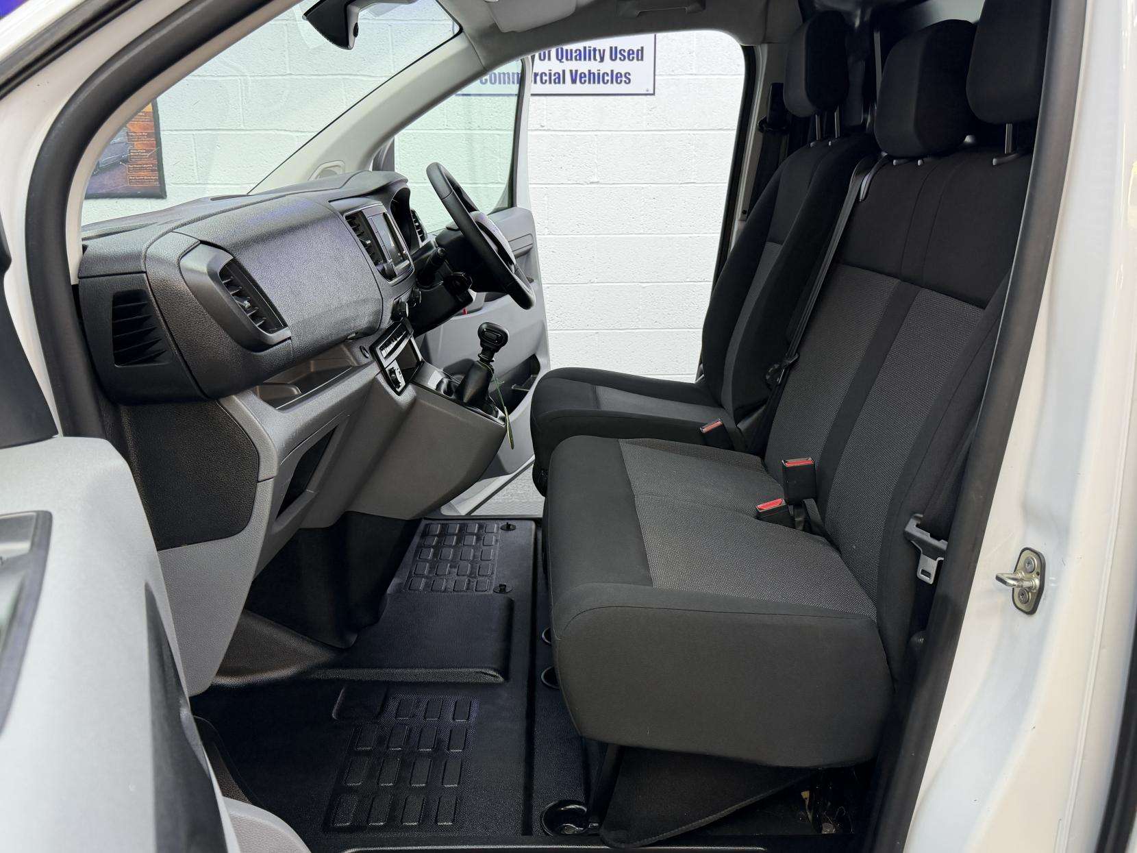 2022 VAUXHALL VIVARO 2022 VAUXHALL VIVARO