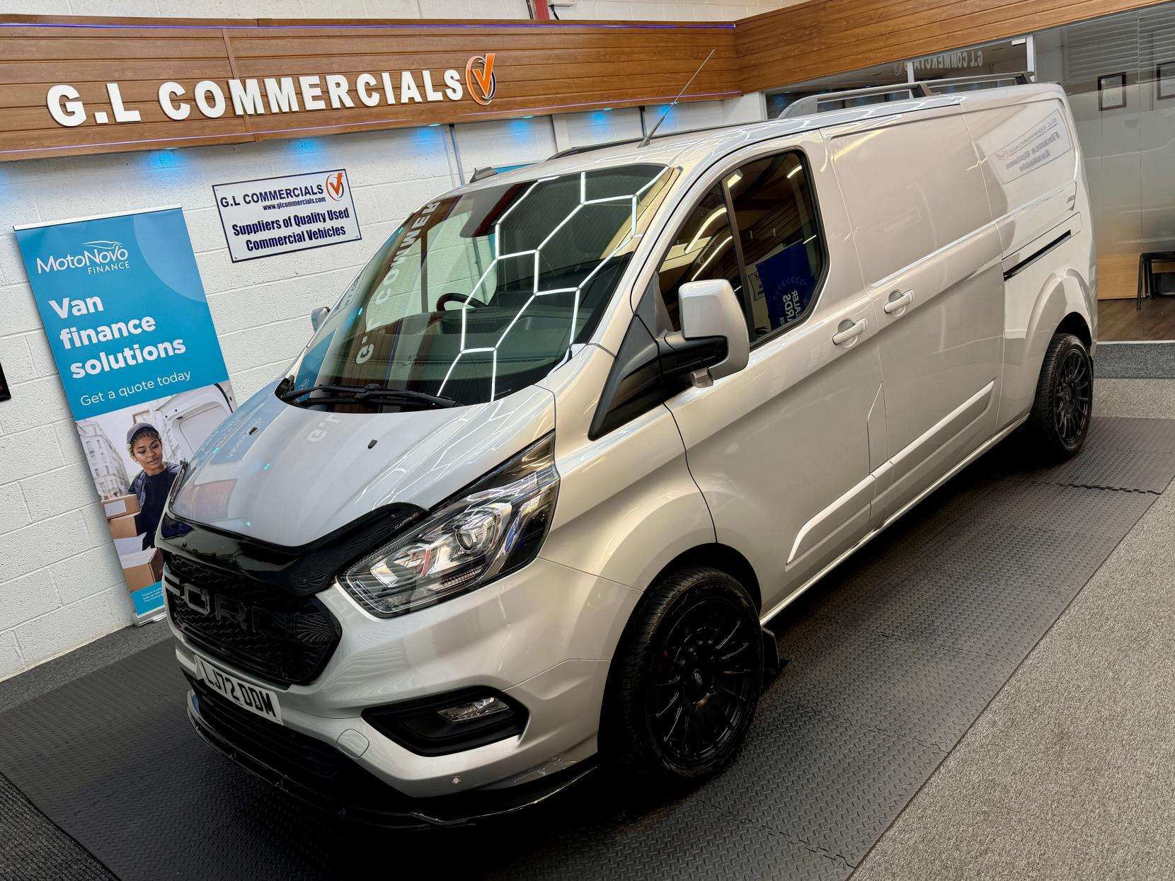 A 2023 FORD TRANSIT CUSTOM 2.0 300 EcoBlue Limited Panel Van 5dr Diesel Manual L2 H1 Euro 6 (s/s) (130 ps) A 2023 FORD TRANSIT CUSTOM 2.0 300 EcoBlue Limited Panel Van 5dr Diesel Manual L2 H1 Euro 6 (s/s) (130 ps)