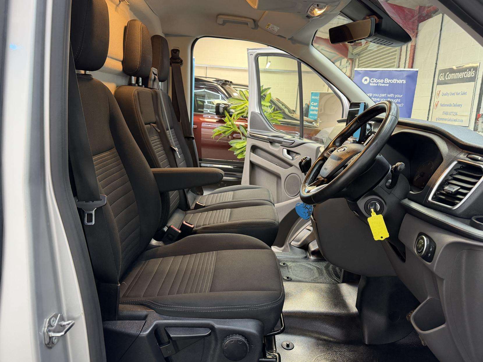 A 2023 FORD TRANSIT CUSTOM 2.0 300 EcoBlue Limited Panel Van 5dr Diesel Manual L2 H1 Euro 6 (s/s) (130 ps) A 2023 FORD TRANSIT CUSTOM 2.0 300 EcoBlue Limited Panel Van 5dr Diesel Manual L2 H1 Euro 6 (s/s) (130 ps)