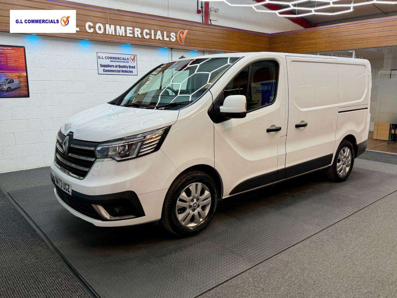 A 2023 RENAULT TRAFIC 2.0 dCi Blue SL30 Extra Panel Van 5dr Diesel Manual L1 H1 Euro 6 (s/s) (130 ps) A 2023 RENAULT TRAFIC 2.0 dCi Blue SL30 Extra Panel Van 5dr Diesel Manual L1 H1 Euro 6 (s/s) (130 ps)