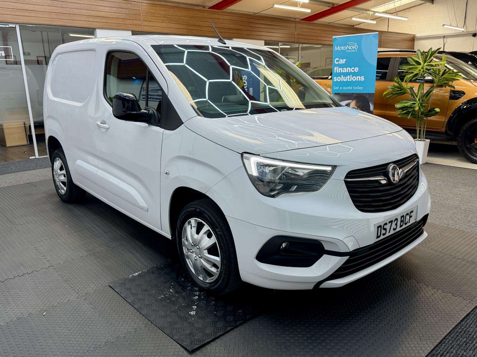 A 2023 VAUXHALL COMBO 1.5 Turbo D 2300 Pro Panel Van 5dr Diesel Manual L1 H1 Euro 6 (s/s) (100 ps) A 2023 VAUXHALL COMBO 1.5 Turbo D 2300 Pro Panel Van 5dr Diesel Manual L1 H1 Euro 6 (s/s) (100 ps)