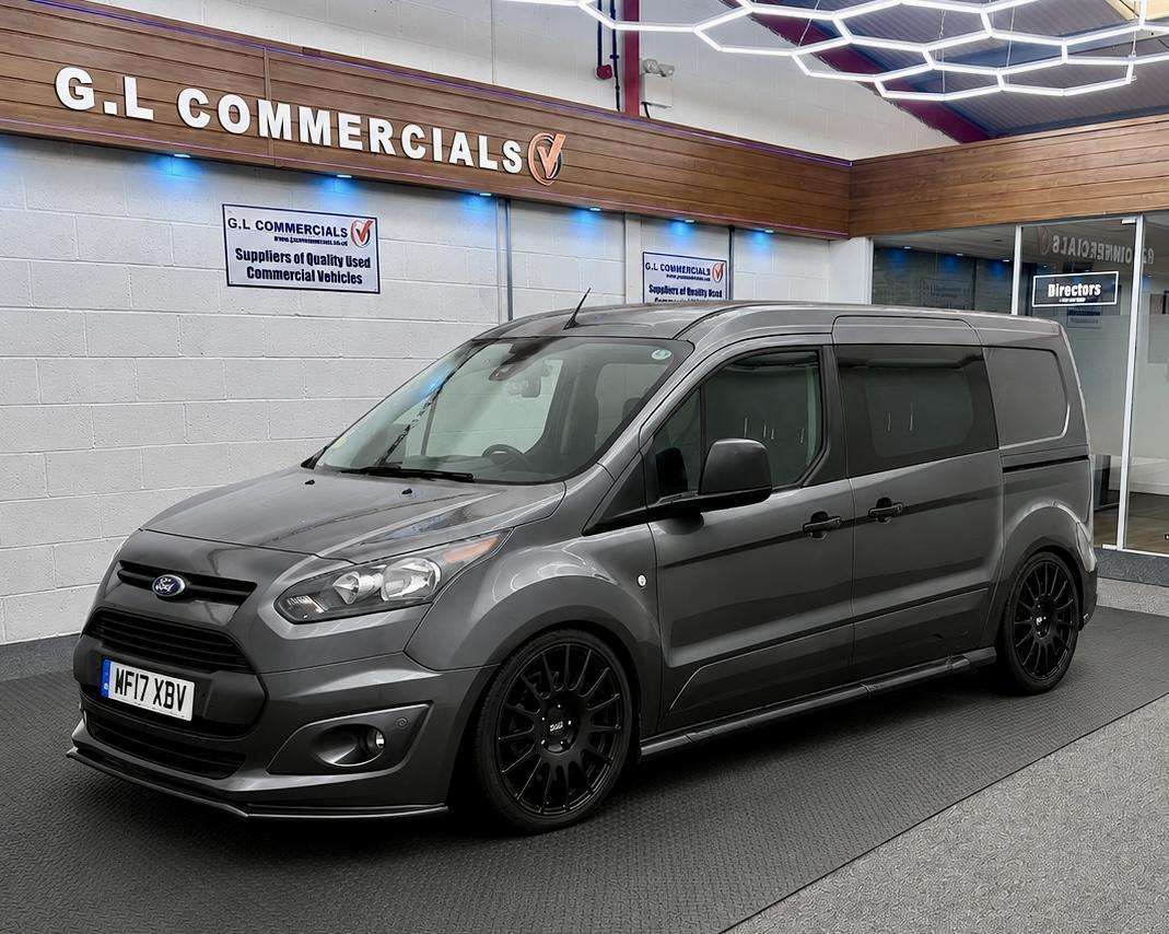 A 2017 FORD TRANSIT CONNECT 1.5 TDCi 230 Trend Combi Van 6dr Diesel Powershift L2 H1 (133 g/km, 118 bhp) A 2017 FORD TRANSIT CONNECT 1.5 TDCi 230 Trend Combi Van 6dr Diesel Powershift L2 H1 (133 g/km, 118 bhp)