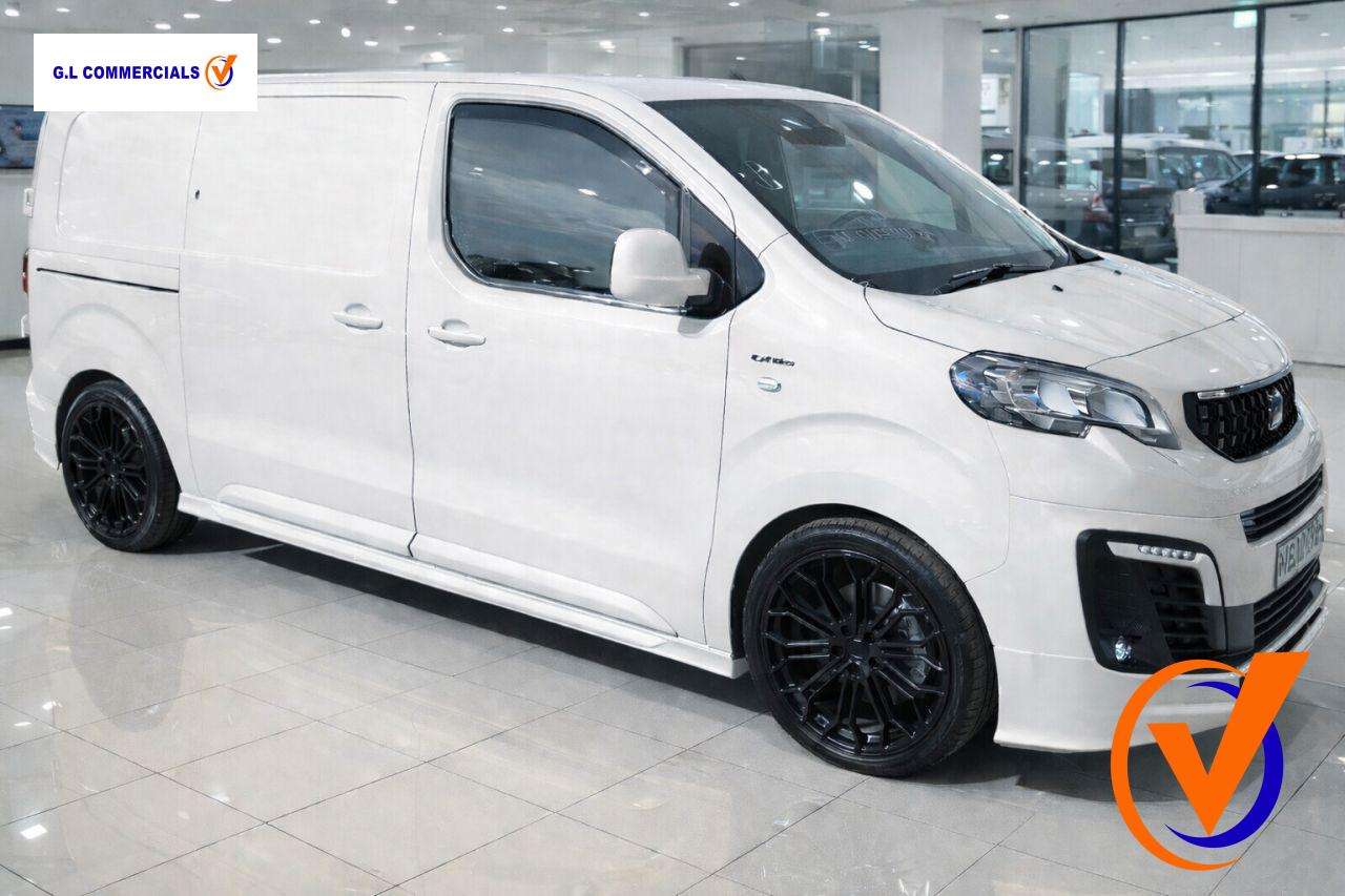 A 2022 VAUXHALL VIVARO 1.5 Turbo D 2900 Dynamic Panel Van 6dr Diesel Manual L1 H1 Euro 6 (s/s) (100 ps) A 2022 VAUXHALL VIVARO 1.5 Turbo D 2900 Dynamic Panel Van 6dr Diesel Manual L1 H1 Euro 6 (s/s) (100 ps)