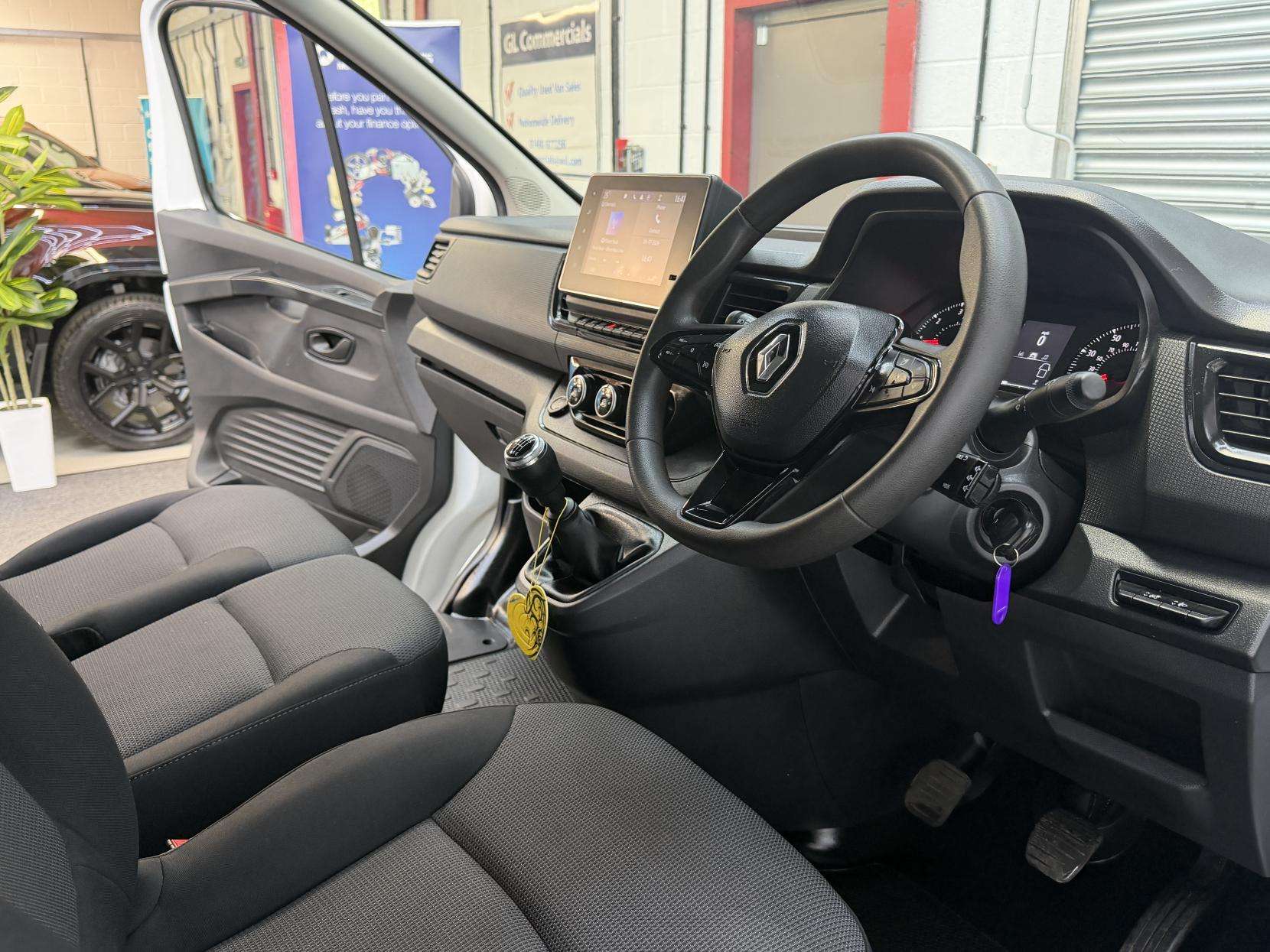 2023 RENAULT TRAFIC 2023 RENAULT TRAFIC
