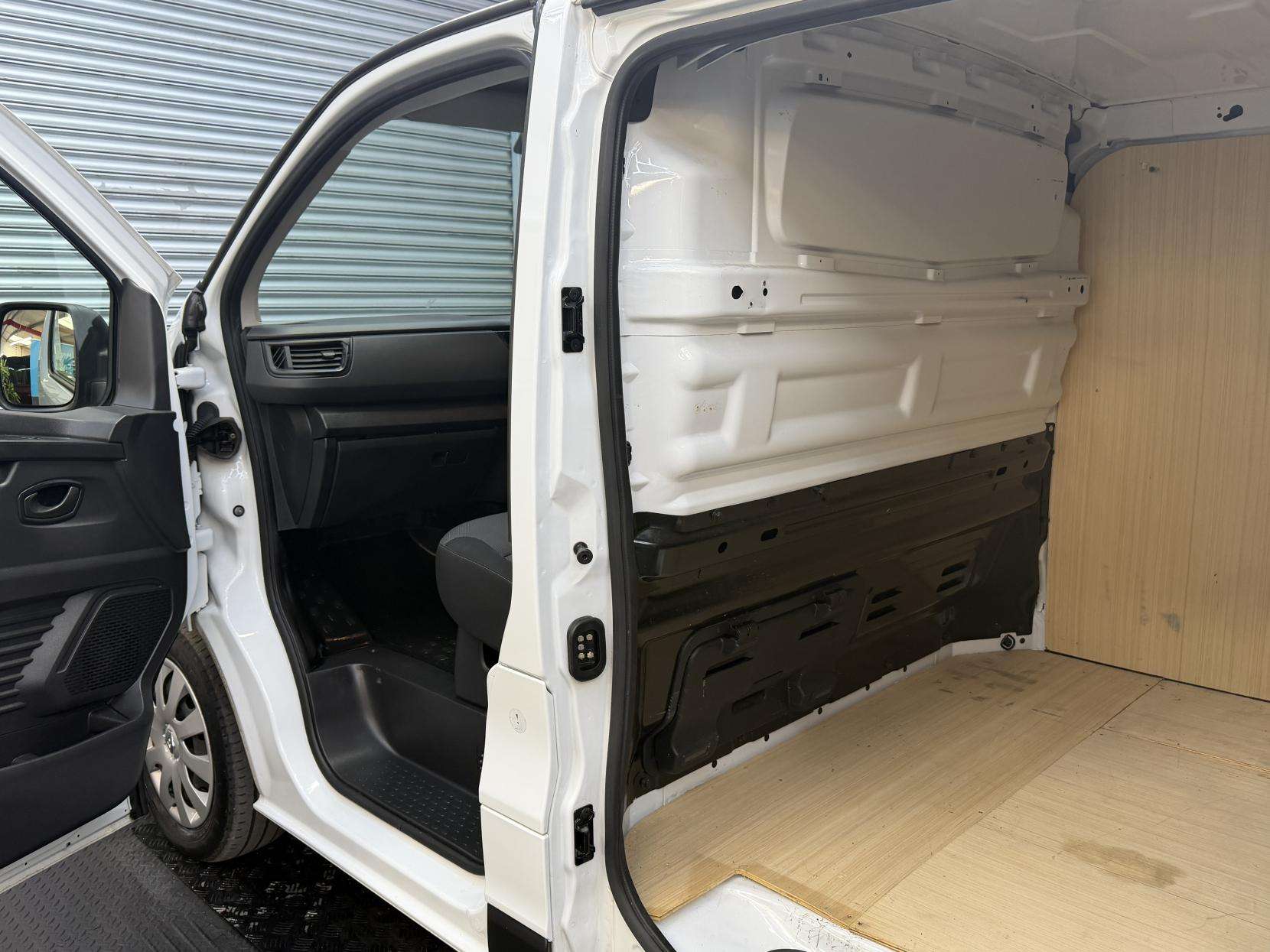 2023 RENAULT TRAFIC 2023 RENAULT TRAFIC