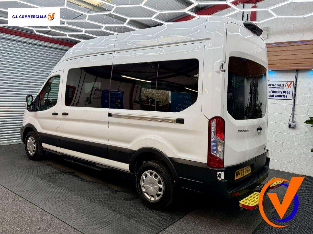 A 2022 FORD TRANSIT 2.0 410 EcoBlue Trend Minibus Double Cab 5dr Diesel Manual RWD L3 H2 Euro 6 (s/s) (15 Seat) (130 ps) A 2022 FORD TRANSIT 2.0 410 EcoBlue Trend Minibus Double Cab 5dr Diesel Manual RWD L3 H2 Euro 6 (s/s) (15 Seat) (130 ps)