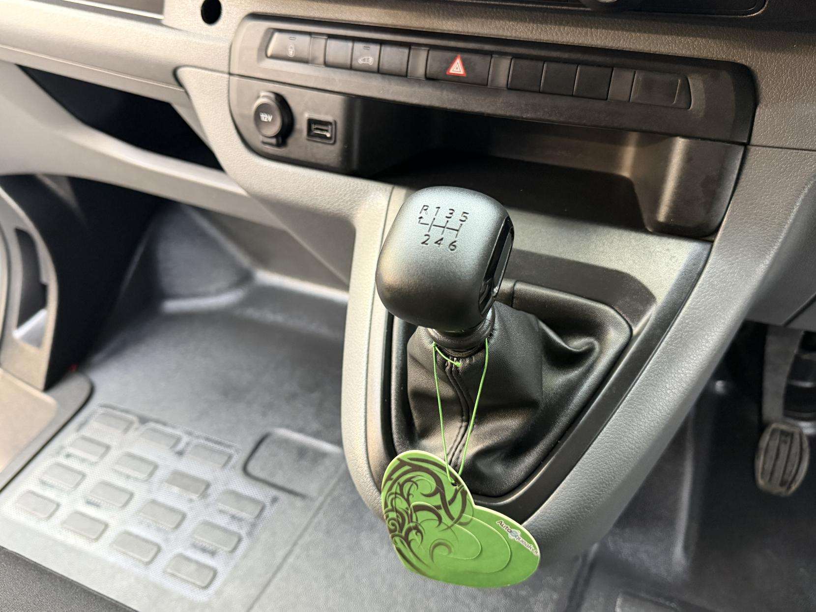 2022 VAUXHALL VIVARO 2022 VAUXHALL VIVARO