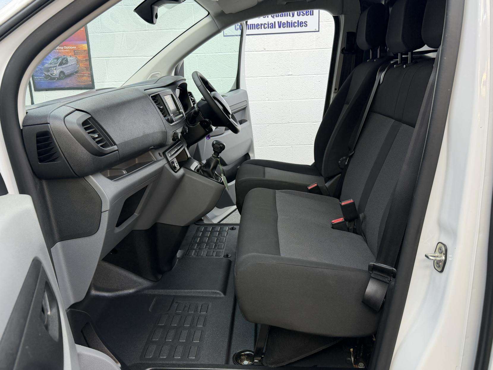 2022 VAUXHALL VIVARO 2022 VAUXHALL VIVARO