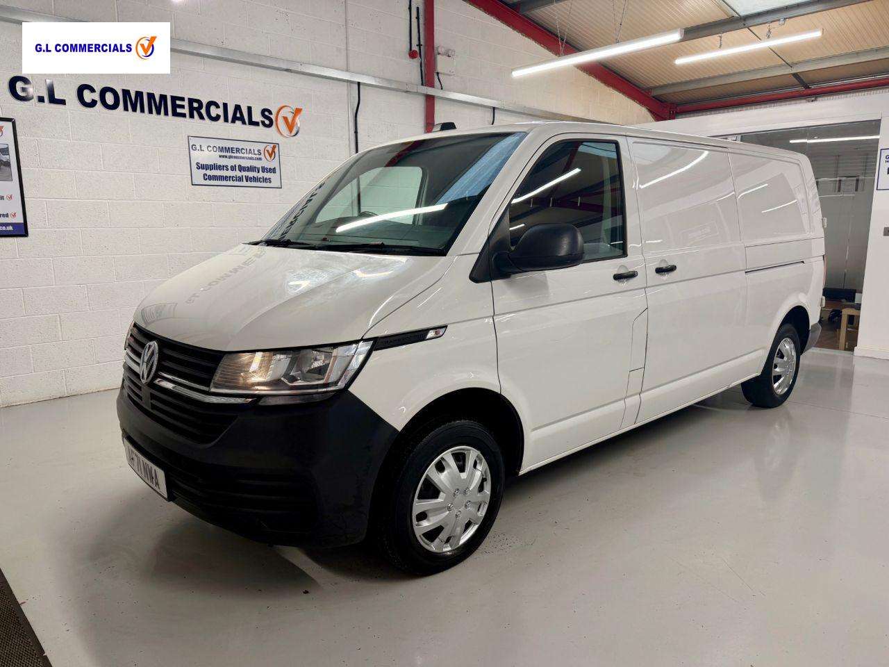 A 2021 VOLKSWAGEN TRANSPORTER 2.0 TDI T30 Startline Panel Van 5dr Diesel Manual FWD SWB Euro 6 (s/s) (90 ps) A 2021 VOLKSWAGEN TRANSPORTER 2.0 TDI T30 Startline Panel Van 5dr Diesel Manual FWD SWB Euro 6 (s/s) (90 ps)