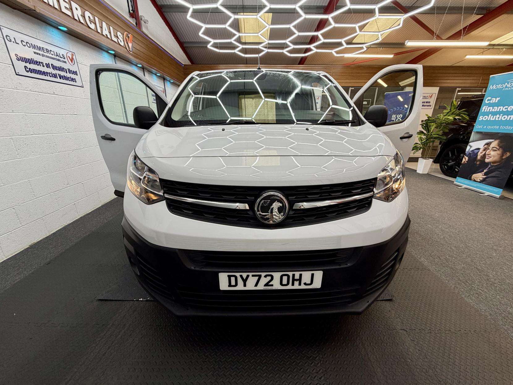 A 2022 VAUXHALL VIVARO 1.5 Turbo D 2900 Dynamic Panel Van 6dr Diesel Manual L2 H1 Euro 6 (s/s) (100 ps) A 2022 VAUXHALL VIVARO 1.5 Turbo D 2900 Dynamic Panel Van 6dr Diesel Manual L2 H1 Euro 6 (s/s) (100 ps)