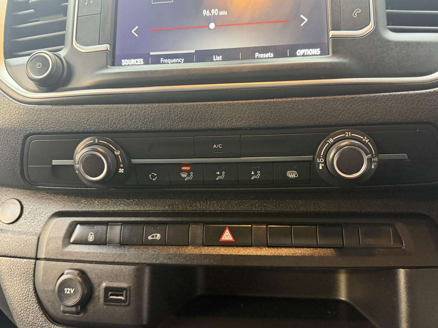 2023 VAUXHALL VIVARO 2023 VAUXHALL VIVARO