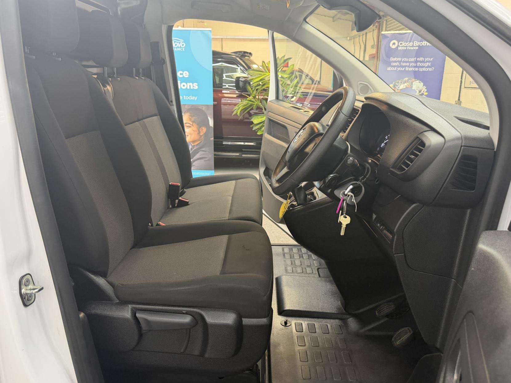 2023 VAUXHALL VIVARO 2023 VAUXHALL VIVARO