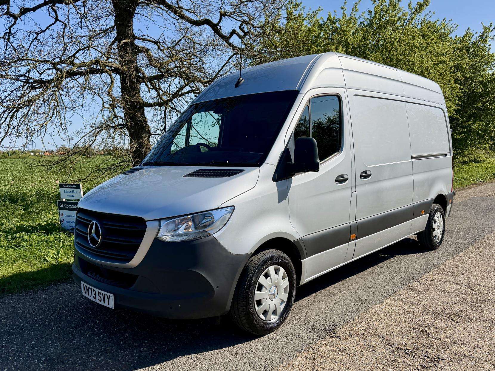 A 2023 MERCEDES-BENZ SPRINTER 2.0 315 CDI Premium Panel Van 5dr Diesel Manual FWD L2 H2 Euro 6 (s/s) (150 ps) A 2023 MERCEDES-BENZ SPRINTER 2.0 315 CDI Premium Panel Van 5dr Diesel Manual FWD L2 H2 Euro 6 (s/s) (150 ps)