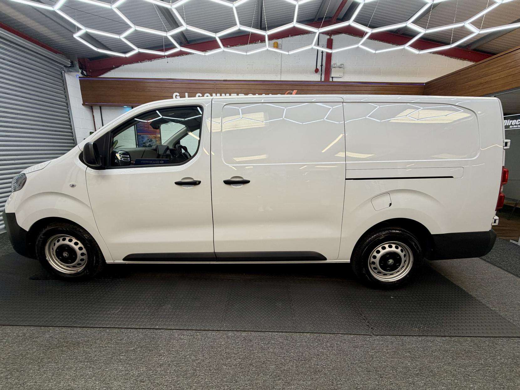 A 2025 VAUXHALL VIVARO 1.5 Turbo D Prime XL Panel Van 6dr Diesel Manual LWB Euro 6 (s/s) (120 ps) A 2025 VAUXHALL VIVARO 1.5 Turbo D Prime XL Panel Van 6dr Diesel Manual LWB Euro 6 (s/s) (120 ps)