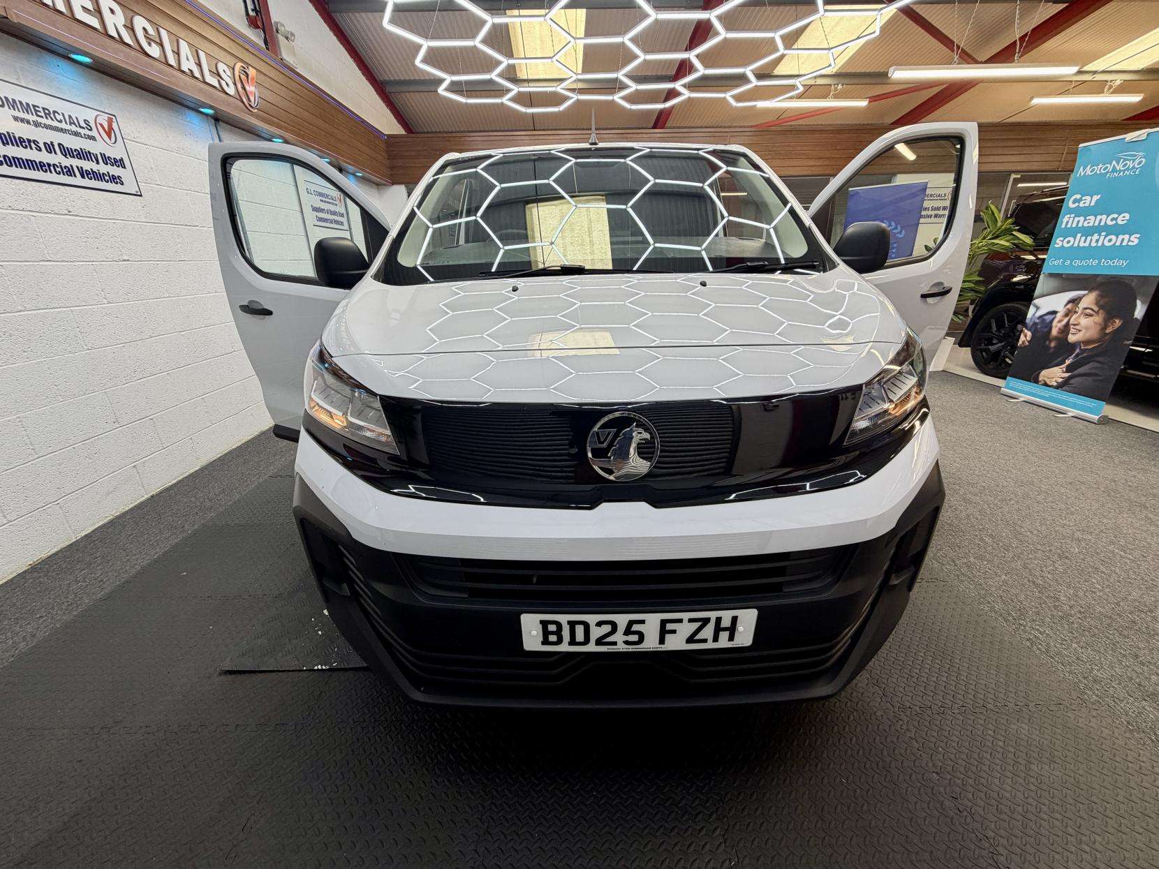 A 2025 VAUXHALL VIVARO 1.5 Turbo D Prime XL Panel Van 6dr Diesel Manual LWB Euro 6 (s/s) (120 ps) A 2025 VAUXHALL VIVARO 1.5 Turbo D Prime XL Panel Van 6dr Diesel Manual LWB Euro 6 (s/s) (120 ps)