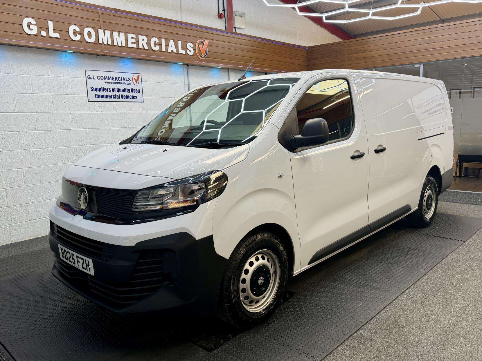 A 2025 VAUXHALL VIVARO 1.5 Turbo D Prime XL Panel Van 6dr Diesel Manual LWB Euro 6 (s/s) (120 ps) A 2025 VAUXHALL VIVARO 1.5 Turbo D Prime XL Panel Van 6dr Diesel Manual LWB Euro 6 (s/s) (120 ps)
