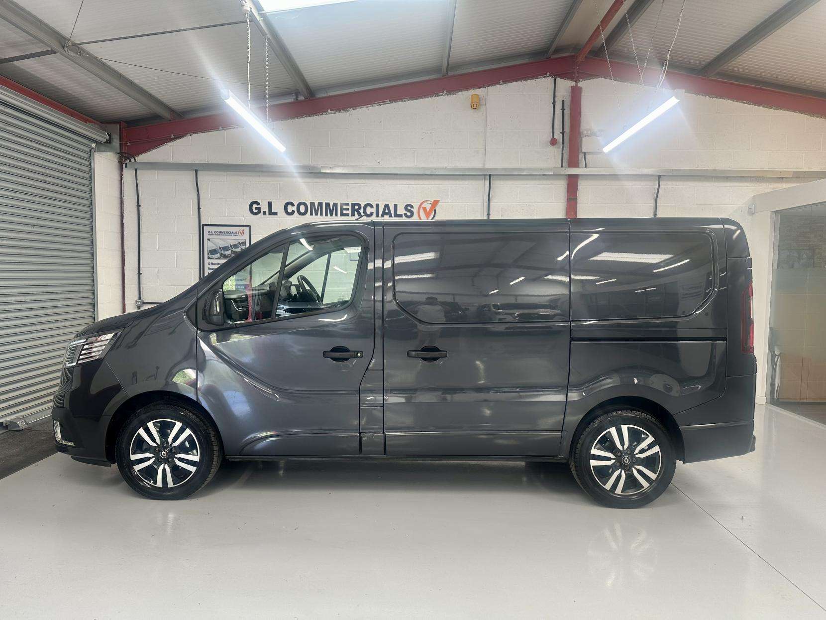 A 2022 RENAULT TRAFIC 2.0 dCi Blue SL28 Sport+ Panel Van 5dr Diesel Manual L1 H1 Euro 6 (s/s) (150 ps) A 2022 RENAULT TRAFIC 2.0 dCi Blue SL28 Sport+ Panel Van 5dr Diesel Manual L1 H1 Euro 6 (s/s) (150 ps)