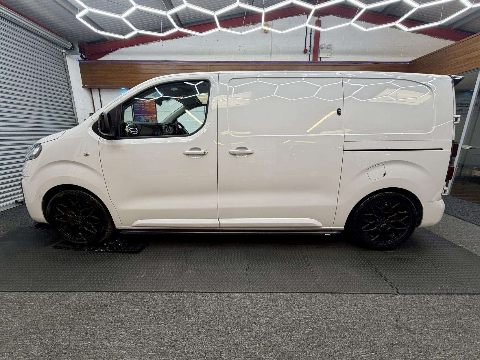 A 2024 VAUXHALL VIVARO 1.5 Turbo D 2900 Pro Panel Van 6dr Diesel Manual L1 H1 Euro 6 (s/s) (100 ps) A 2024 VAUXHALL VIVARO 1.5 Turbo D 2900 Pro Panel Van 6dr Diesel Manual L1 H1 Euro 6 (s/s) (100 ps)