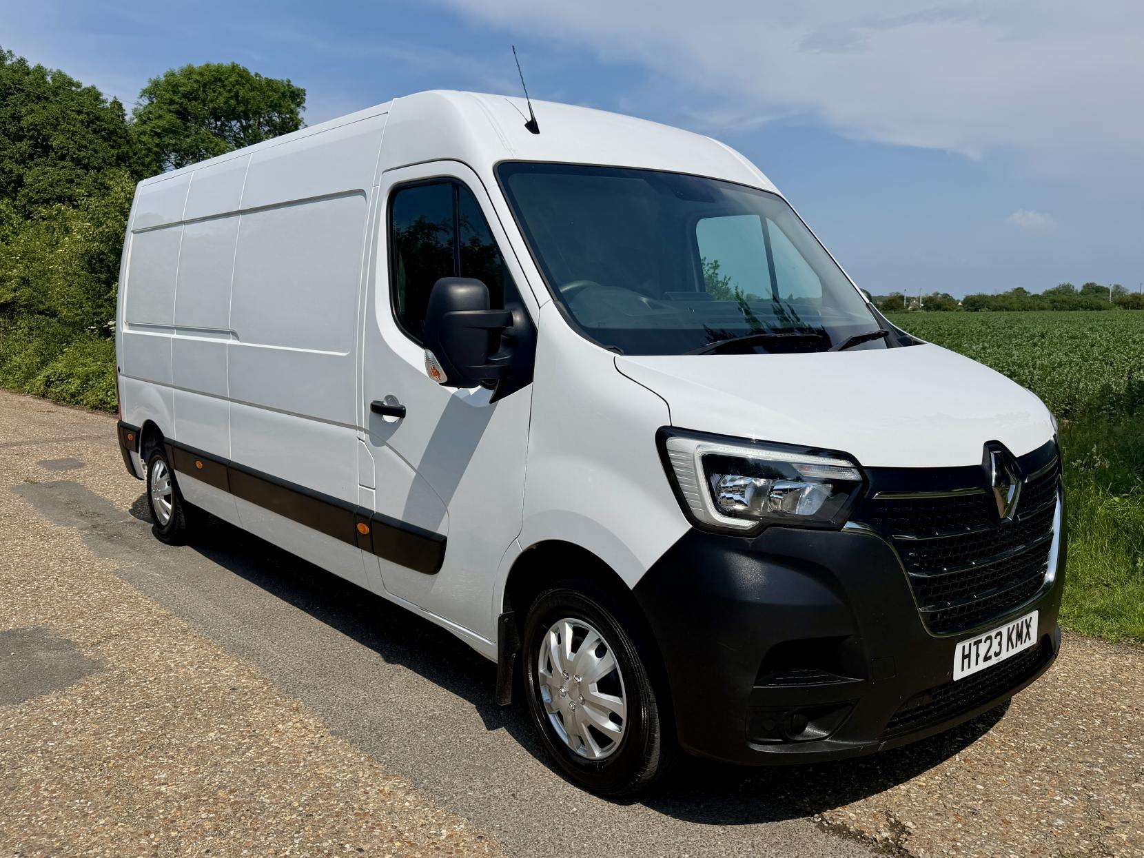A 2023 RENAULT MASTER 2.3 dCi 35 Business+ Panel Van 4dr Diesel Manual FWD LWB Medium Roof Euro 6 (135 ps) A 2023 RENAULT MASTER 2.3 dCi 35 Business+ Panel Van 4dr Diesel Manual FWD LWB Medium Roof Euro 6 (135 ps)