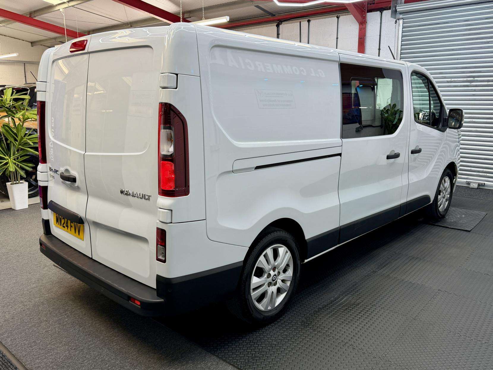 2024 RENAULT TRAFIC 2024 RENAULT TRAFIC