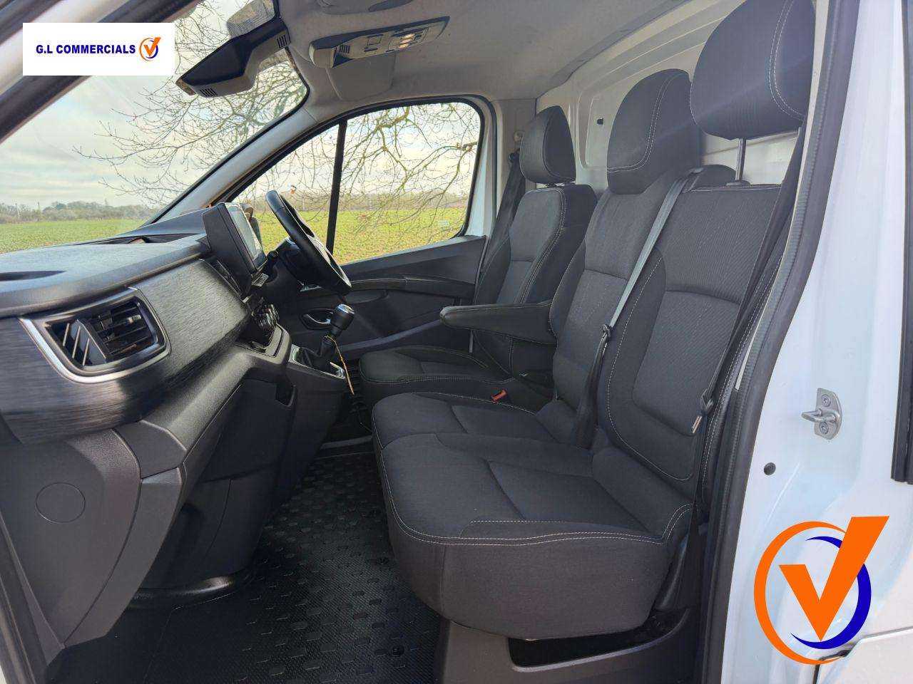 2024 RENAULT TRAFIC 2024 RENAULT TRAFIC