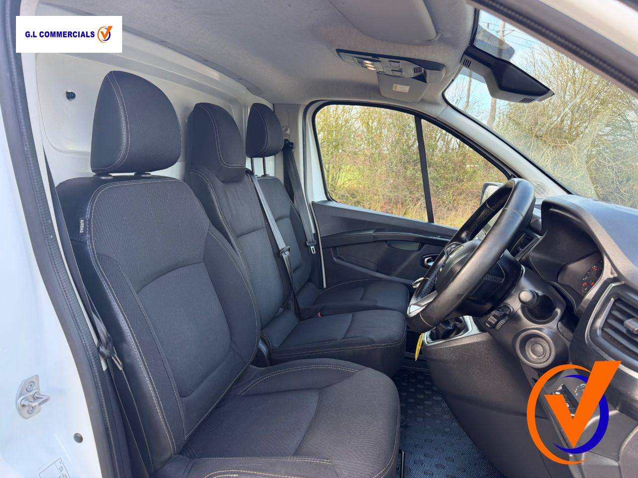 2024 RENAULT TRAFIC 2024 RENAULT TRAFIC