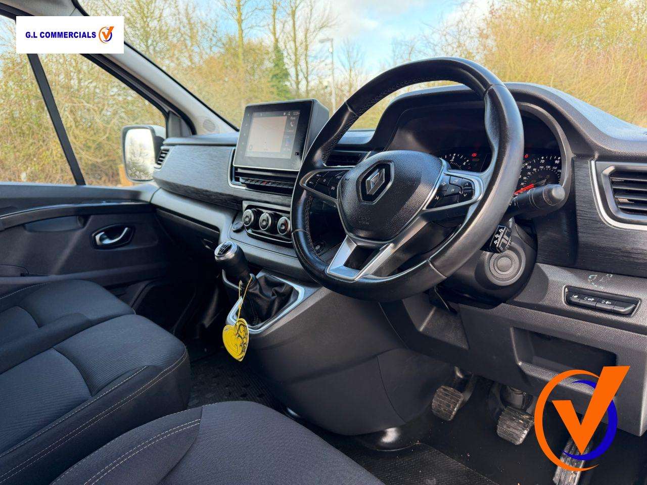 2024 RENAULT TRAFIC 2024 RENAULT TRAFIC