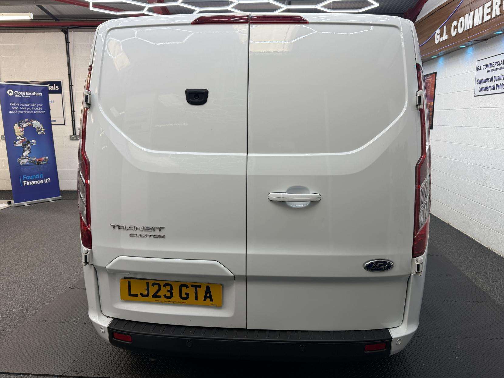 A 2023 FORD TRANSIT CUSTOM 2.0 300 EcoBlue Limited Panel Van 5dr Diesel Manual L2 H1 Euro 6 (s/s) (130 ps) A 2023 FORD TRANSIT CUSTOM 2.0 300 EcoBlue Limited Panel Van 5dr Diesel Manual L2 H1 Euro 6 (s/s) (130 ps)