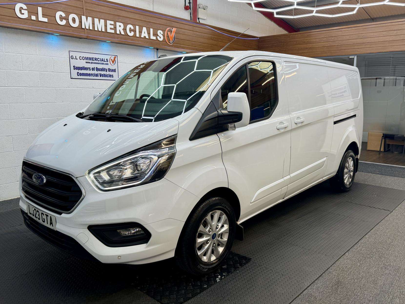 A 2023 FORD TRANSIT CUSTOM 2.0 300 EcoBlue Limited Panel Van 5dr Diesel Manual L2 H1 Euro 6 (s/s) (130 ps) A 2023 FORD TRANSIT CUSTOM 2.0 300 EcoBlue Limited Panel Van 5dr Diesel Manual L2 H1 Euro 6 (s/s) (130 ps)