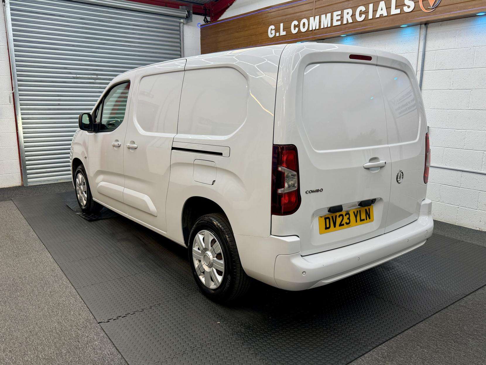 A 2023 VAUXHALL COMBO 1.5 Turbo D 2300 Pro Panel Van 6dr Diesel Manual L2 H1 Euro 6 (s/s) (100 ps) A 2023 VAUXHALL COMBO 1.5 Turbo D 2300 Pro Panel Van 6dr Diesel Manual L2 H1 Euro 6 (s/s) (100 ps)