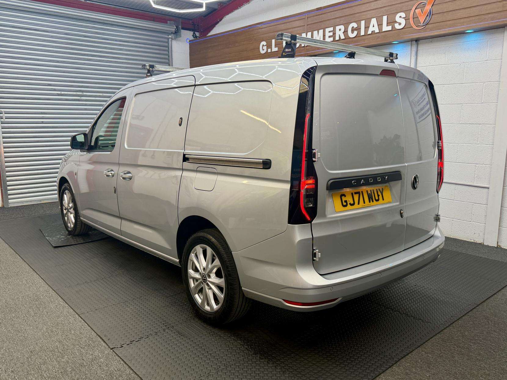 A 2021 VOLKSWAGEN CADDY MAXI 2.0 TDI C20 Commerce Pro Panel Van 6dr Diesel Manual LWB Euro 6 (s/s) (102 ps) A 2021 VOLKSWAGEN CADDY MAXI 2.0 TDI C20 Commerce Pro Panel Van 6dr Diesel Manual LWB Euro 6 (s/s) (102 ps)