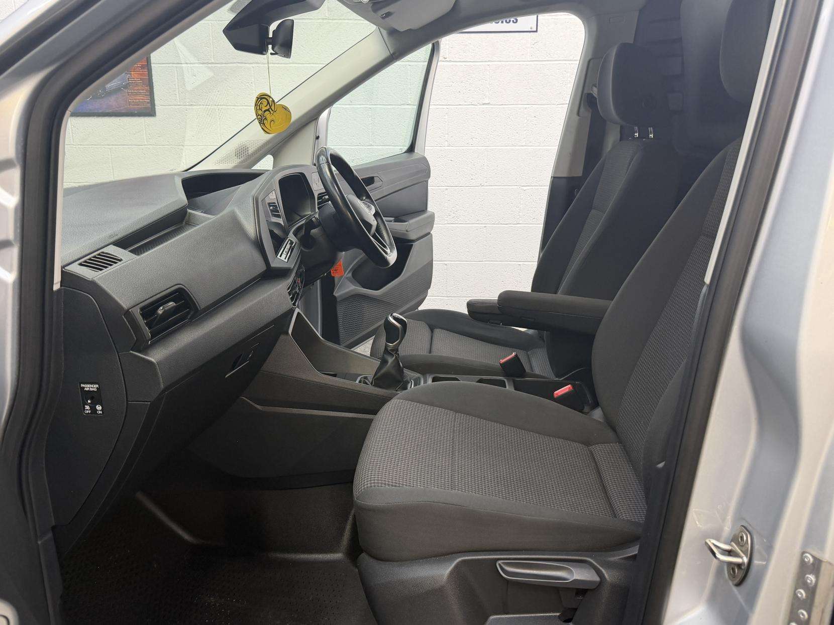 2021 VOLKSWAGEN CADDY MAXI 2021 VOLKSWAGEN CADDY MAXI