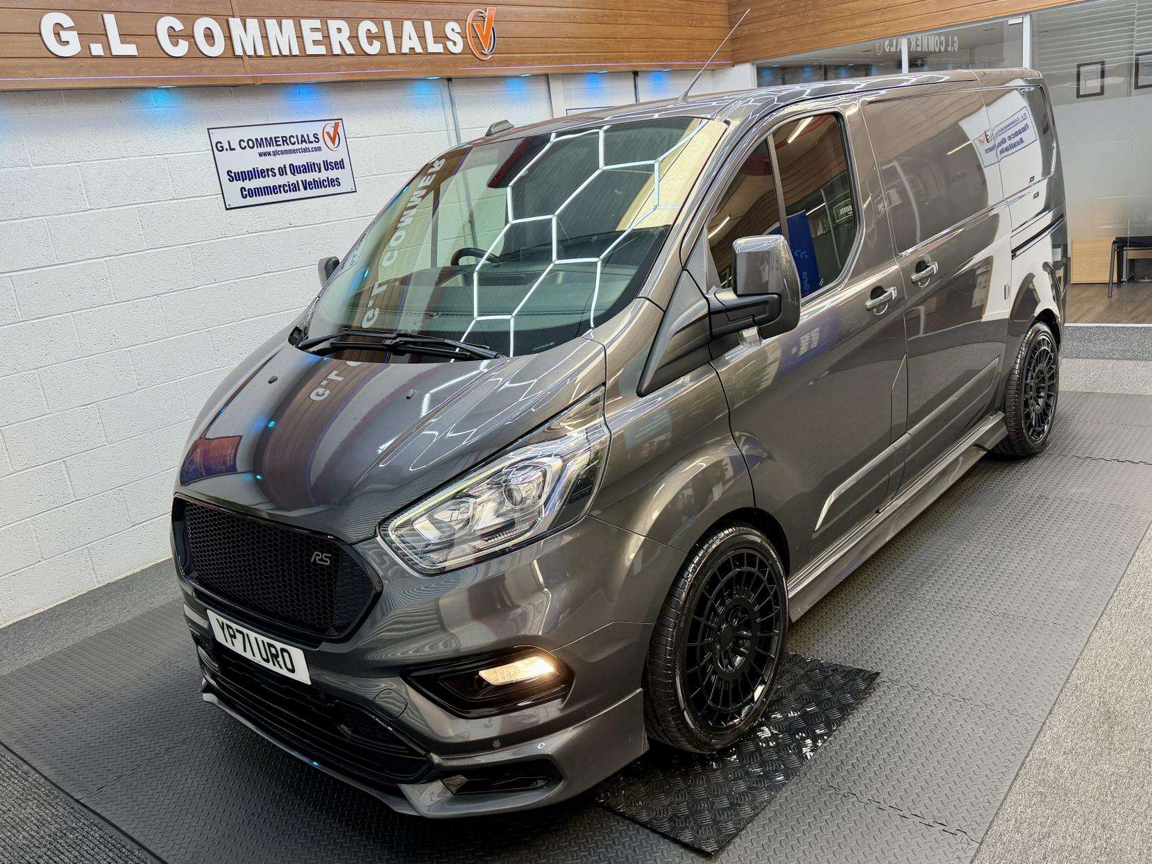 A 2021 FORD TRANSIT CUSTOM 2.0 280 EcoBlue Limited Panel Van 5dr Diesel Manual L1 H1 Euro 6 (s/s) (130 ps) A 2021 FORD TRANSIT CUSTOM 2.0 280 EcoBlue Limited Panel Van 5dr Diesel Manual L1 H1 Euro 6 (s/s) (130 ps)