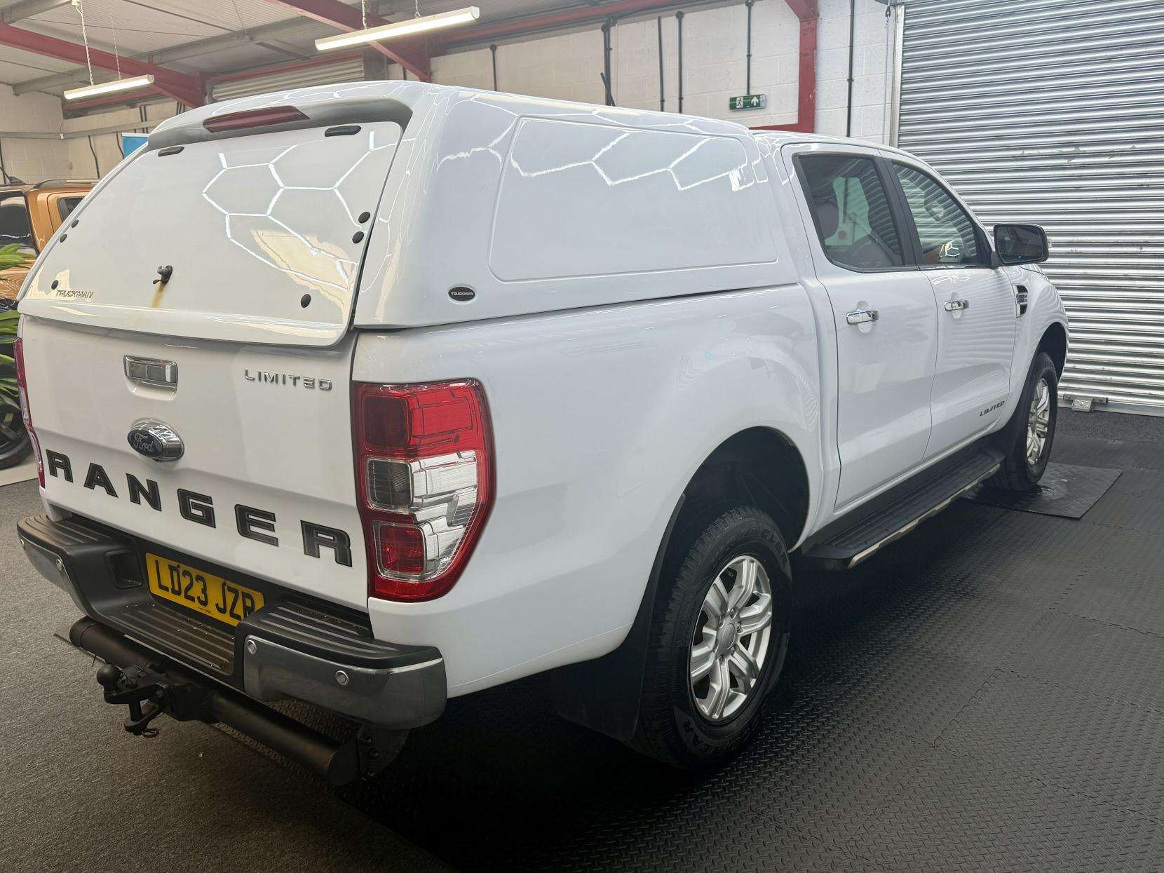 A 2023 FORD RANGER 2.0 EcoBlue Limited Pickup Double Cab 4dr Diesel Auto 4WD Euro 6 (s/s) (170 ps) A 2023 FORD RANGER 2.0 EcoBlue Limited Pickup Double Cab 4dr Diesel Auto 4WD Euro 6 (s/s) (170 ps)