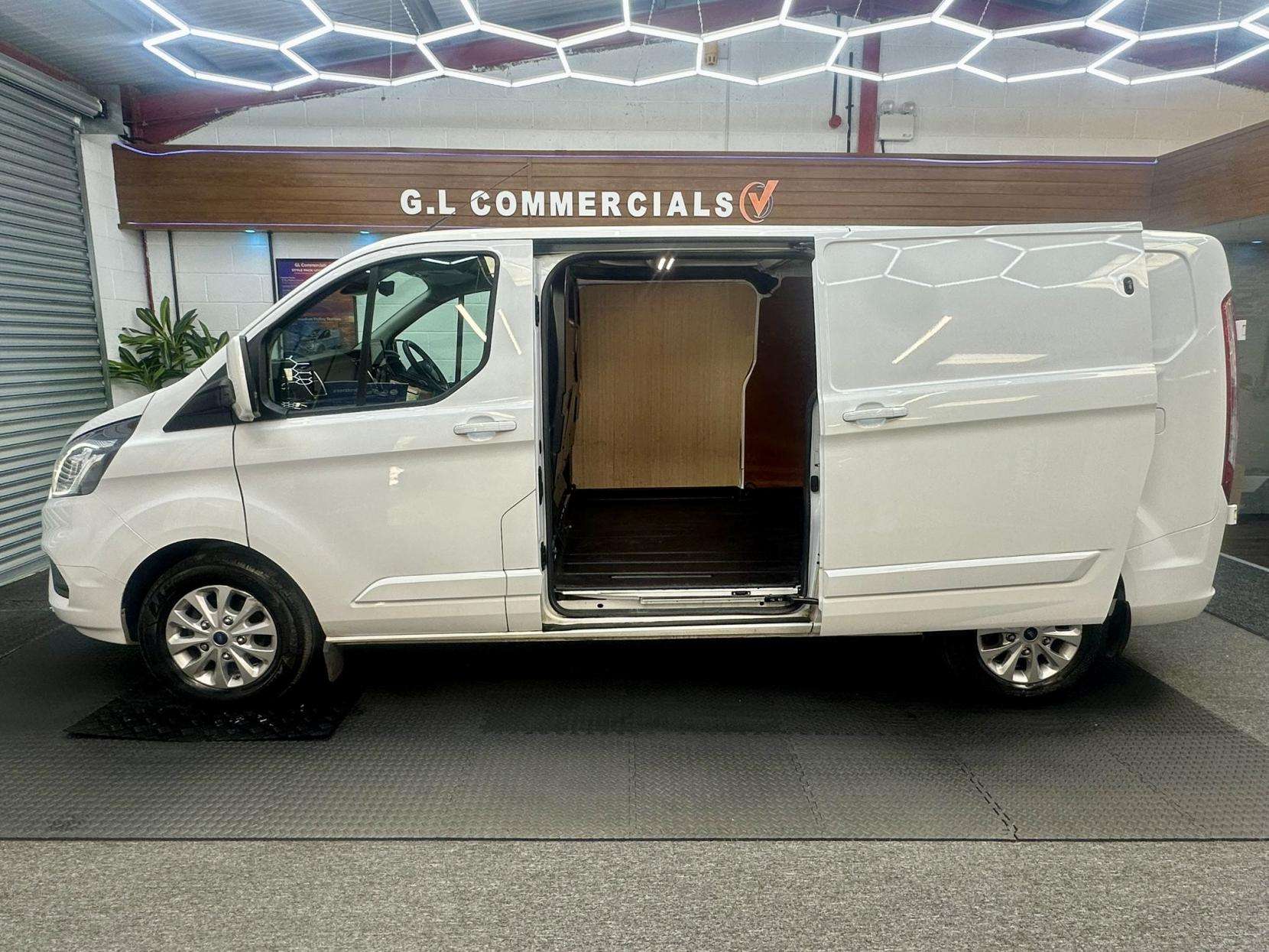 A 2023 FORD TRANSIT CUSTOM 2.0 300 EcoBlue Limited Panel Van 5dr Diesel Manual L2 H1 Euro 6 (s/s) (130 ps) A 2023 FORD TRANSIT CUSTOM 2.0 300 EcoBlue Limited Panel Van 5dr Diesel Manual L2 H1 Euro 6 (s/s) (130 ps)