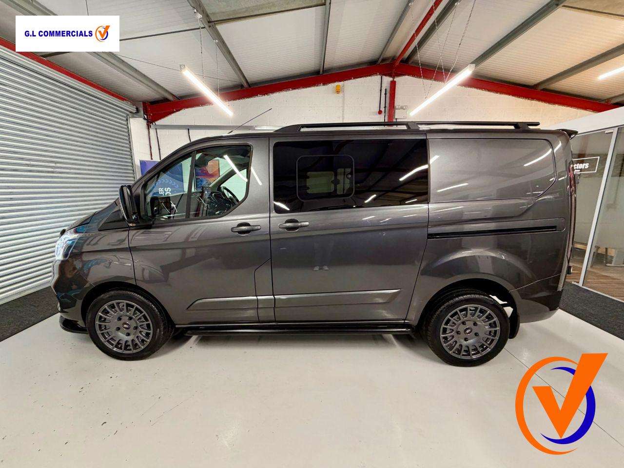 A 2021 FORD TRANSIT CUSTOM 2.0 300 EcoBlue Limited Crew Van Double Cab 5dr Diesel Manual L1 H1 Euro 6 (s/s) (6 Seat) (130 ps) A 2021 FORD TRANSIT CUSTOM 2.0 300 EcoBlue Limited Crew Van Double Cab 5dr Diesel Manual L1 H1 Euro 6 (s/s) (6 Seat) (130 ps)