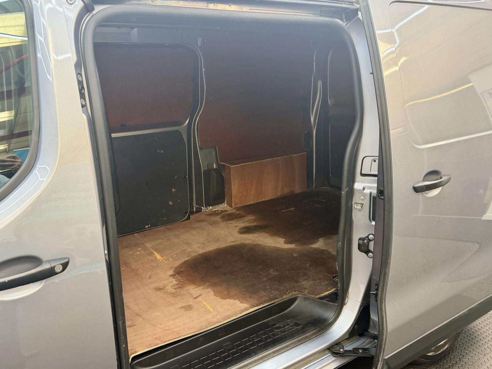 2022 VAUXHALL VIVARO 2022 VAUXHALL VIVARO