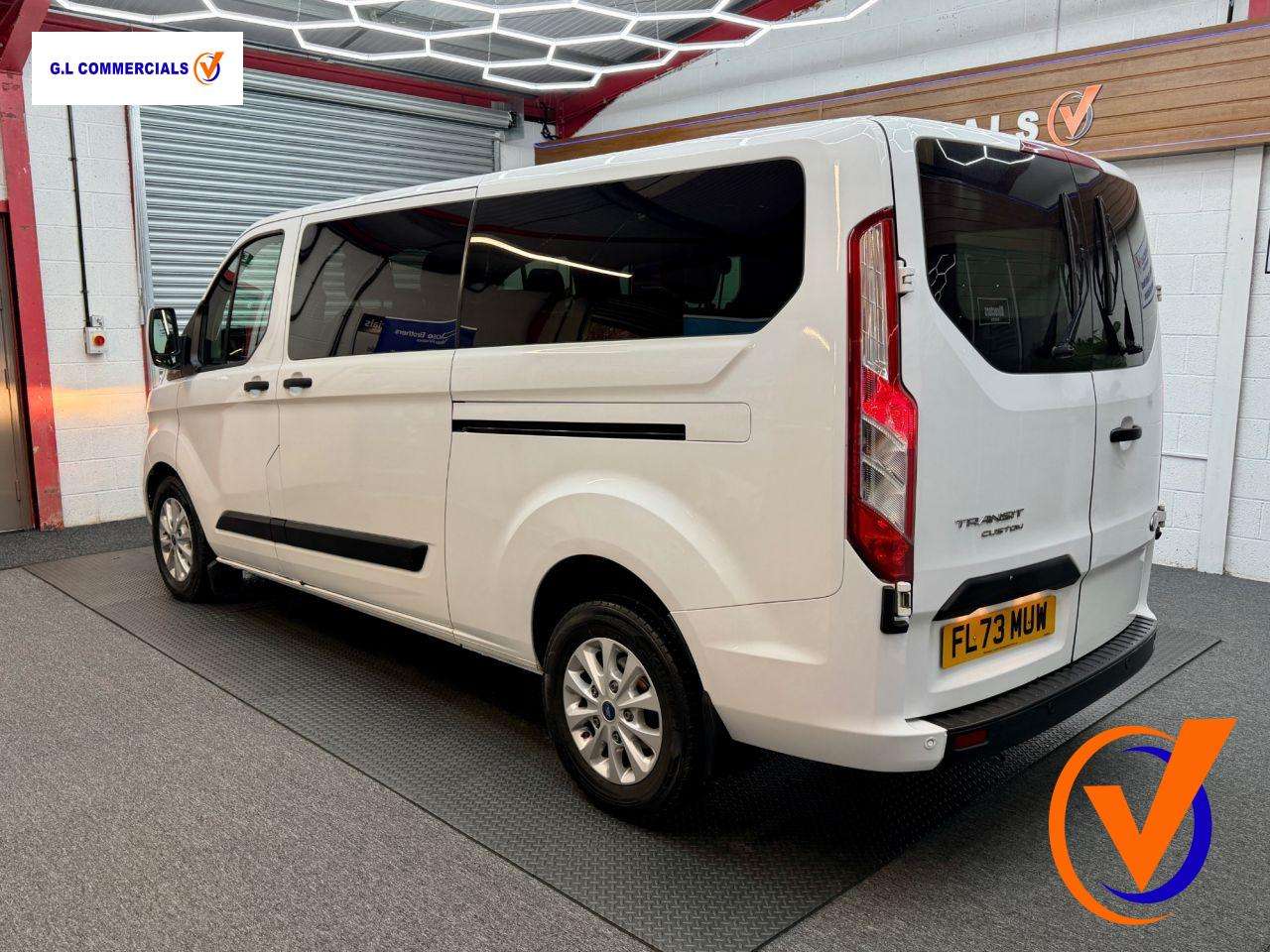 A 2023 FORD TRANSIT CUSTOM 2.0 320 EcoBlue Trend Kombi Double Cab 5dr Diesel Auto L2 H1 Euro 6 (s/s) (130 ps) A 2023 FORD TRANSIT CUSTOM 2.0 320 EcoBlue Trend Kombi Double Cab 5dr Diesel Auto L2 H1 Euro 6 (s/s) (130 ps)